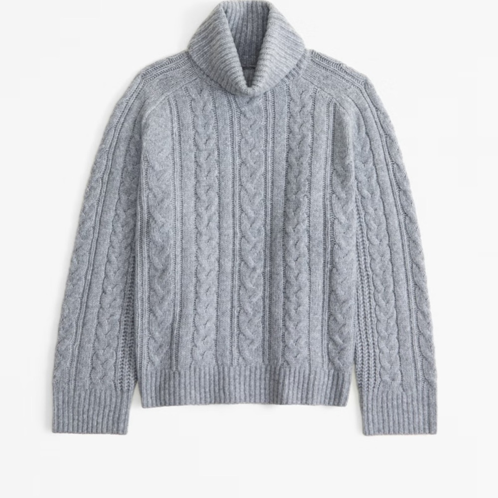 Abercrombie cable knit sweater XS